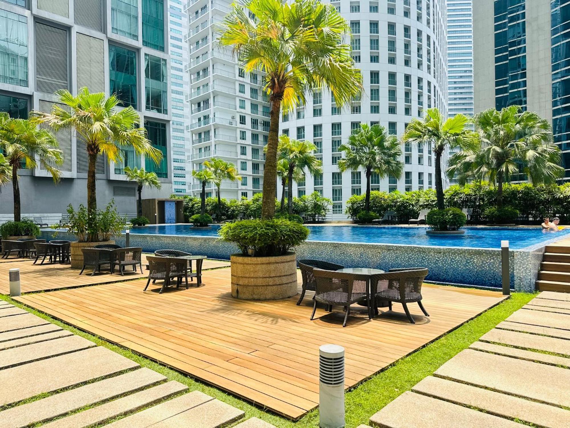 Soho Suites Klcc By Comfort Suites Kuala Lumpur Bagian luar foto