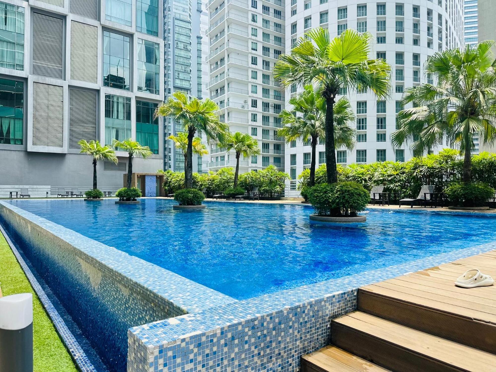Soho Suites Klcc By Comfort Suites Kuala Lumpur Bagian luar foto