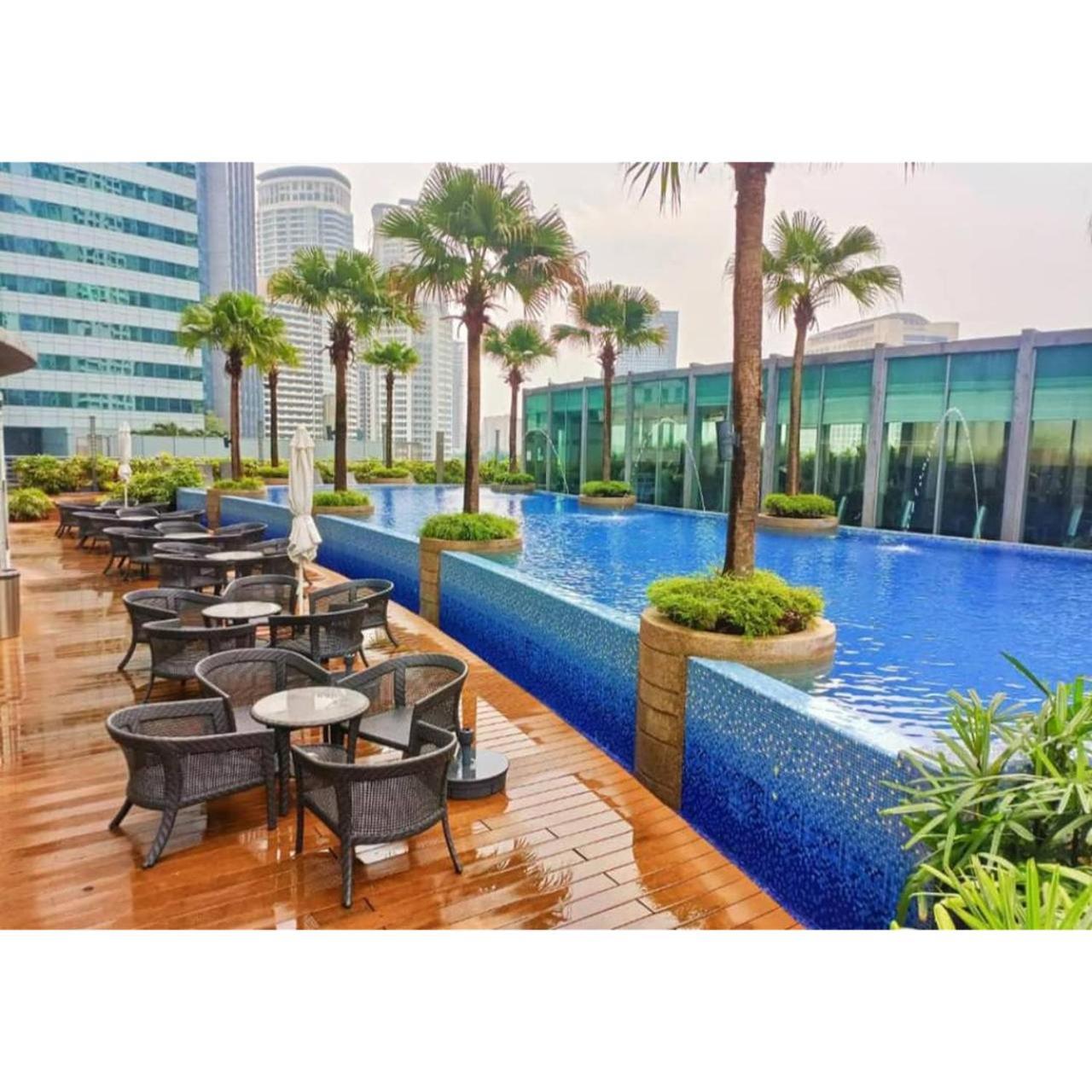 Soho Suites Klcc By Comfort Suites Kuala Lumpur Bagian luar foto