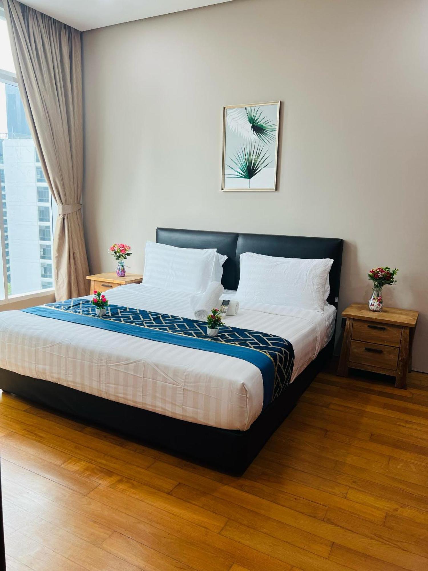 Soho Suites Klcc By Comfort Suites Kuala Lumpur Bagian luar foto